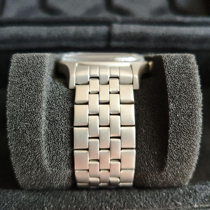 TIMEX TW2R68400 Quartz Men's Watch — Japanese