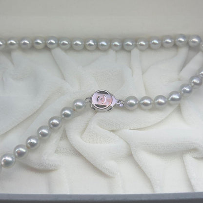 Tasaki silver gray pearl necklace with 7.6-7.8mm pearls measuring approximately 41cm in length
