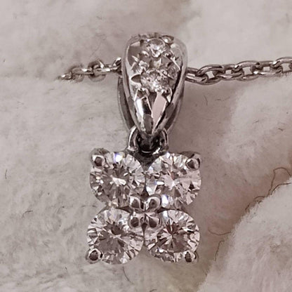 Takashi Platinum Diamond Necklace with 0.31 carat diamond on a 41.5 cm platinum chain