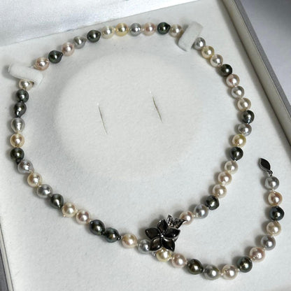 Akoya pearl necklace featuring round 7.0-7.5mm pearls on a 50.5cm strand