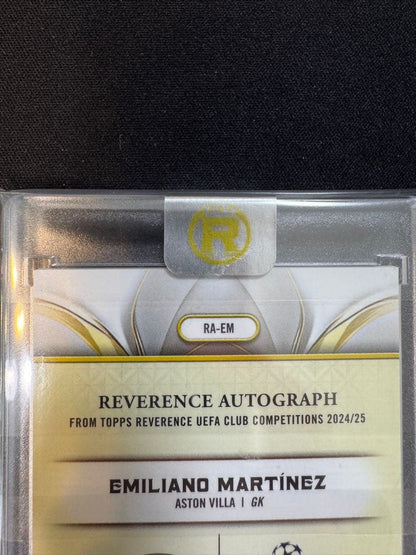 Emiliano Martinez Signed Card — Japanese