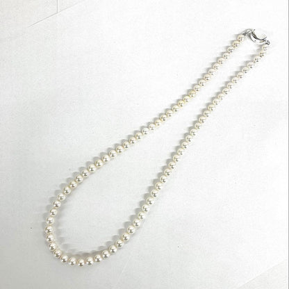 Baby pearl necklace featuring 5mm white Akoya pearls measuring 41 cm with 925刻印 clasp