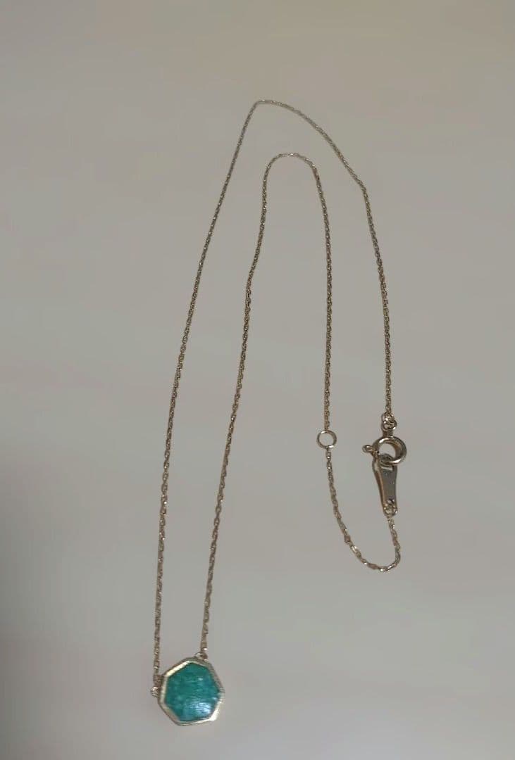 ageteK10 Turquoise Necklace made of 10k yellow gold with turquoise charm and agete brand stamp