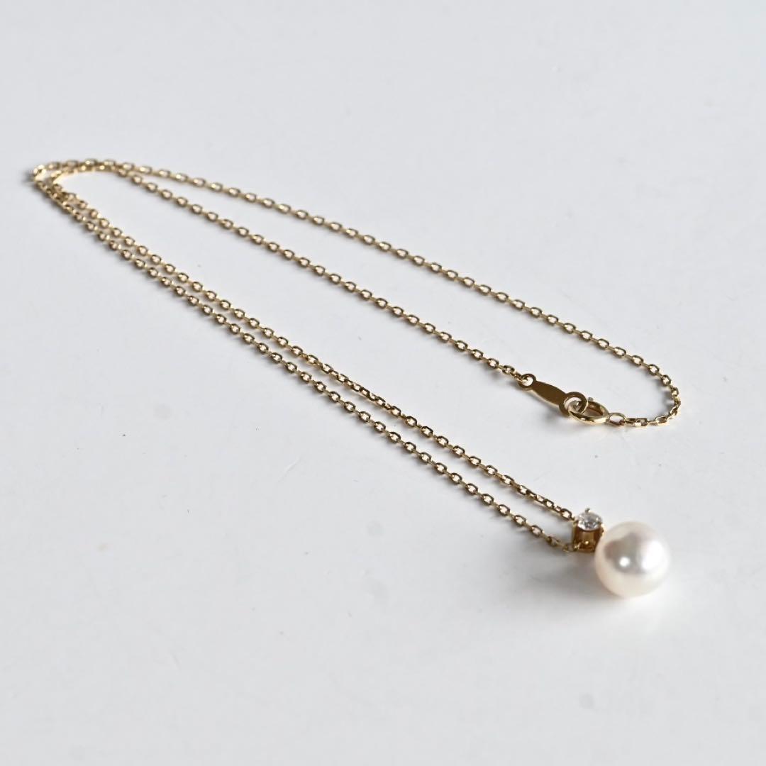 Mikimoto Aurora K18 pendant with round pink-based white Akoya pearl on 38cm chain