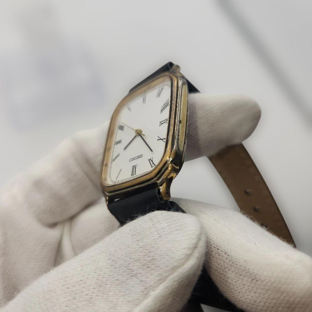 SEIKO Roman Square Vintage Quartz Men's Watch — Japanese
