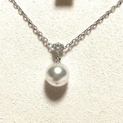 New Mikimoto Akoya Pearl and Diamond Pendant with 8.3 mm pearl and single diamond on 38 cm white gold chain