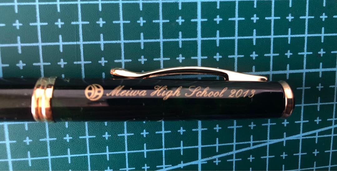 New Pilot Fountain Pen with pen cap, body, and enclosed accessories displayed on white background