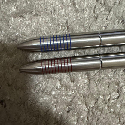 Discontinued Pilot 2+1 Mini LBKHM-150S set with black ballpoint pen and red mechanical pencil