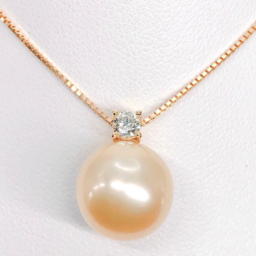 Tasaki golden pearl diamond necklace in 18K yellow gold with 11.5mm white pearl and diamond accents on 45cm chain