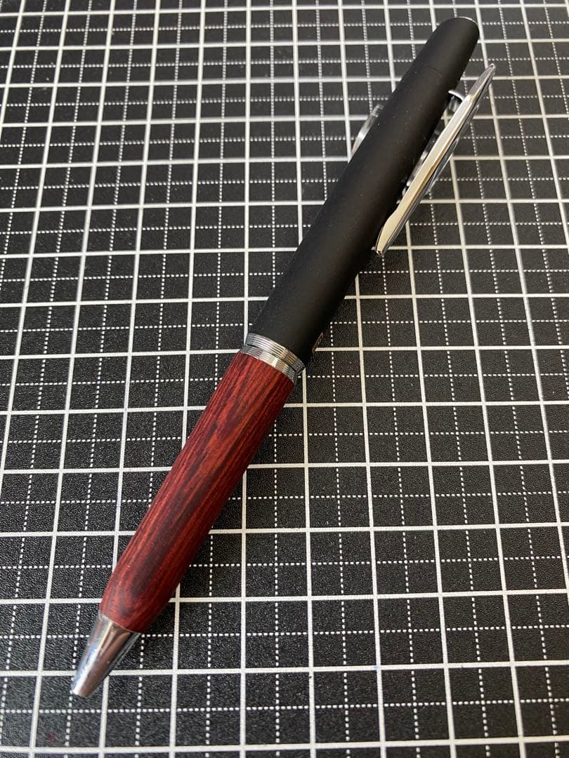 Pilot Fumikaru Nanbu iron ballpoint pen BFU-7SR-NA with black ink, no accessories, made of Nanbu iron