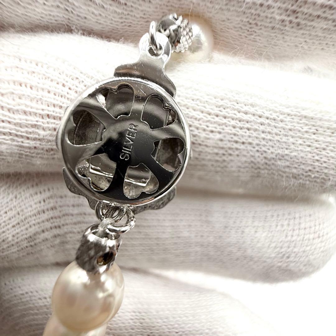 Akoya pearl semi-baroque necklace with 7mm white pearls, approximately 43cm long