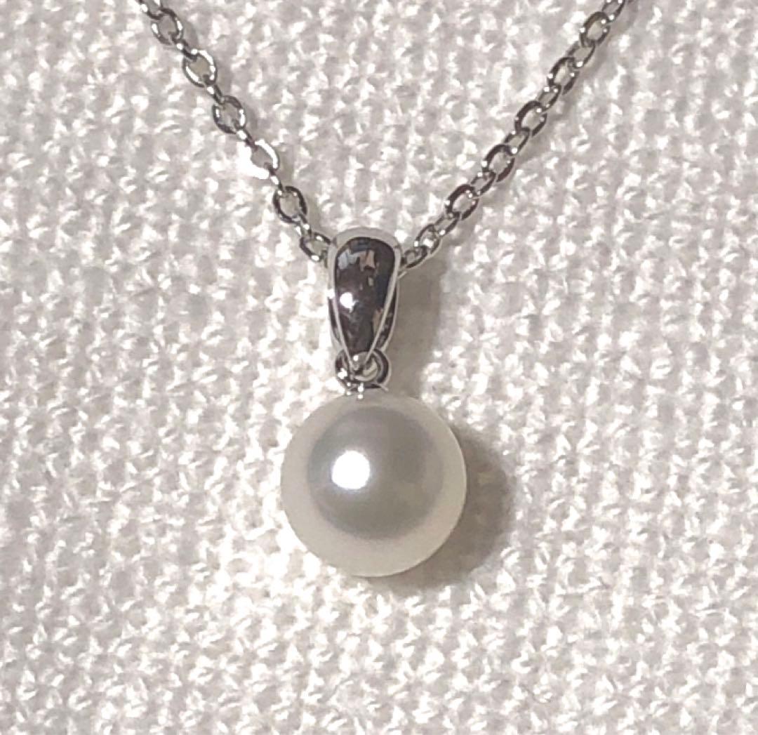 Mikimoto silver necklace featuring a single large 7.3mm pearl on a 40cm chain