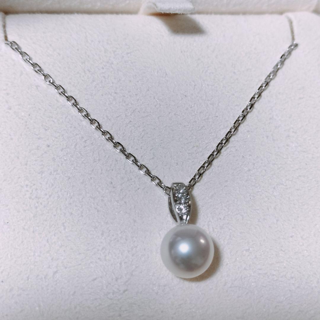 Mikimoto diamond and Akoya pearl necklace in white gold with 7.5mm pearls and clasp marked K18