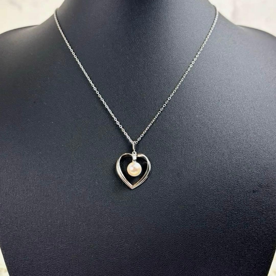 Mikimoto Heart Pearl Necklace featuring a silver engraved heart pendant and a 7mm genuine pearl on a 40cm chain