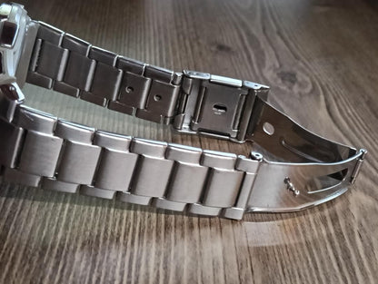 CASIO WVA-M640 Solar Men's Watch — Japanese