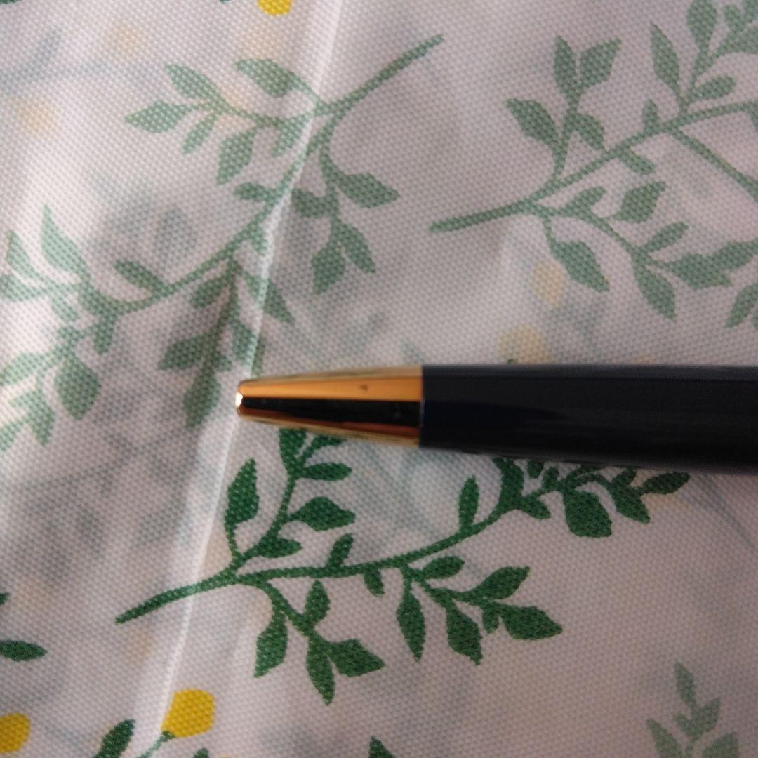 WATERMAN Hello Kitty ballpoint pen in dark blue color with Hello Kitty character design