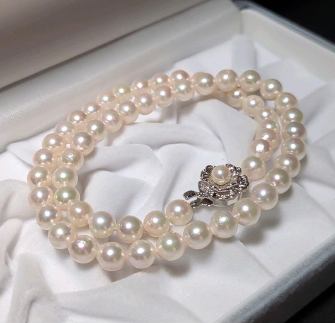Akoya pearl necklace 43cm long with white real pearls on a necklace chain