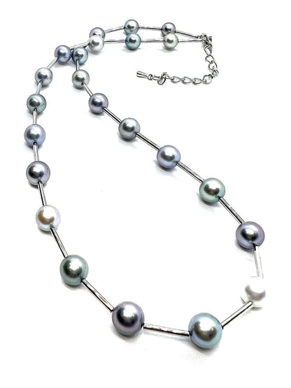 Akoya Pearls multi-color pearl station necklace with 6.5 to 7.4 mm pearls on a 42 to 47 cm chain