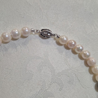 Akoya pearl multicolor necklace 50cm with pearls size 7-9mm and silver clasp with inscription