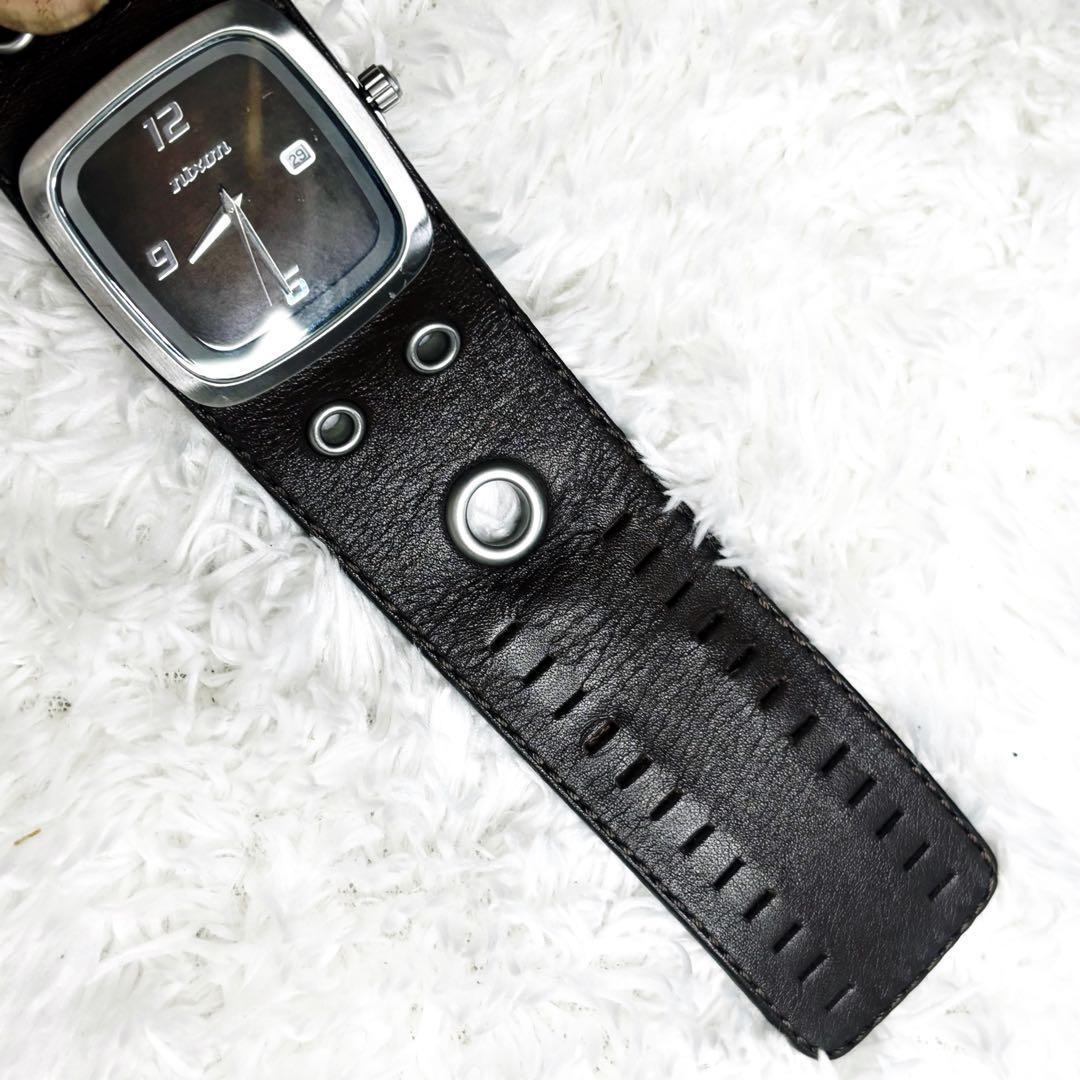 NIXON マッスル GTO Quartz Men's Watch — Japanese