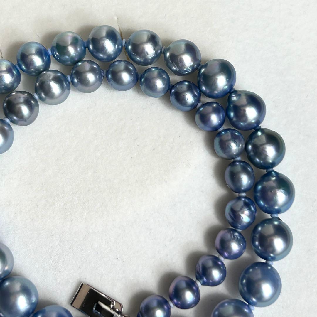 9.5mm Akoya pearl necklace in sky blue with bright luster and silver metal fittings, 43.5cm long weighing 42g