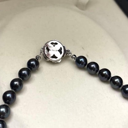 Large Akoya pearl necklace with peacock shine, pearls sized 7.5-8mm, 45cm length