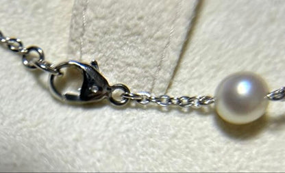MIKIMOTO K18 white gold necklace with 22 pearls, 6mm each, total length 41cm