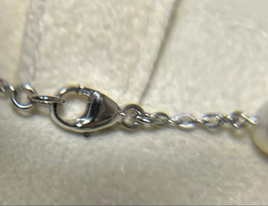 MIKIMOTO K18 white gold necklace with 22 pearls, 6mm each, total length 41cm