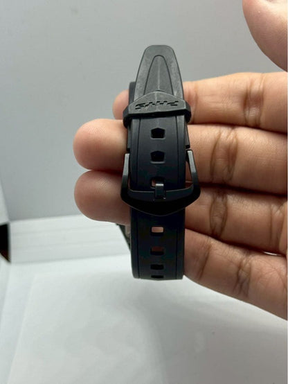CASIO LAP MEMORY 60 Digital Men's Watch — Japanese
