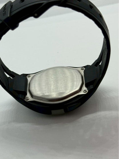 CASIO LAP MEMORY 60 Digital Men's Watch — Japanese