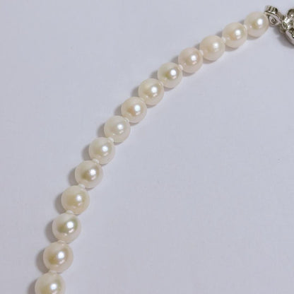 Akoya pearl necklace with 6.5-7.0mm pearls and silver clasp 43cm length