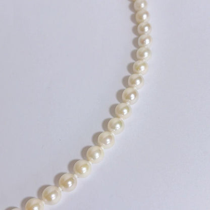 Akoya pearl necklace with 6.5-7.0mm pearls and silver clasp 43cm length