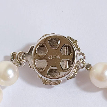 Akoya pearl necklace with 6.5-7.0mm pearls and silver clasp 43cm length