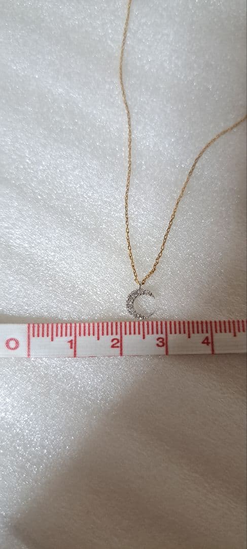 Agete Diamond Necklace featuring yellow gold chain, white gold top with 0.05 carat diamond, 40 cm adjustable length