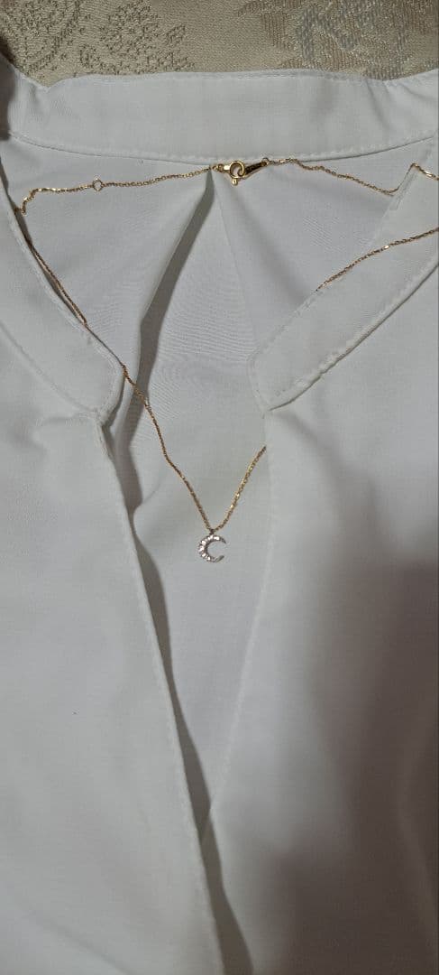 Agete Diamond Necklace featuring yellow gold chain, white gold top with 0.05 carat diamond, 40 cm adjustable length