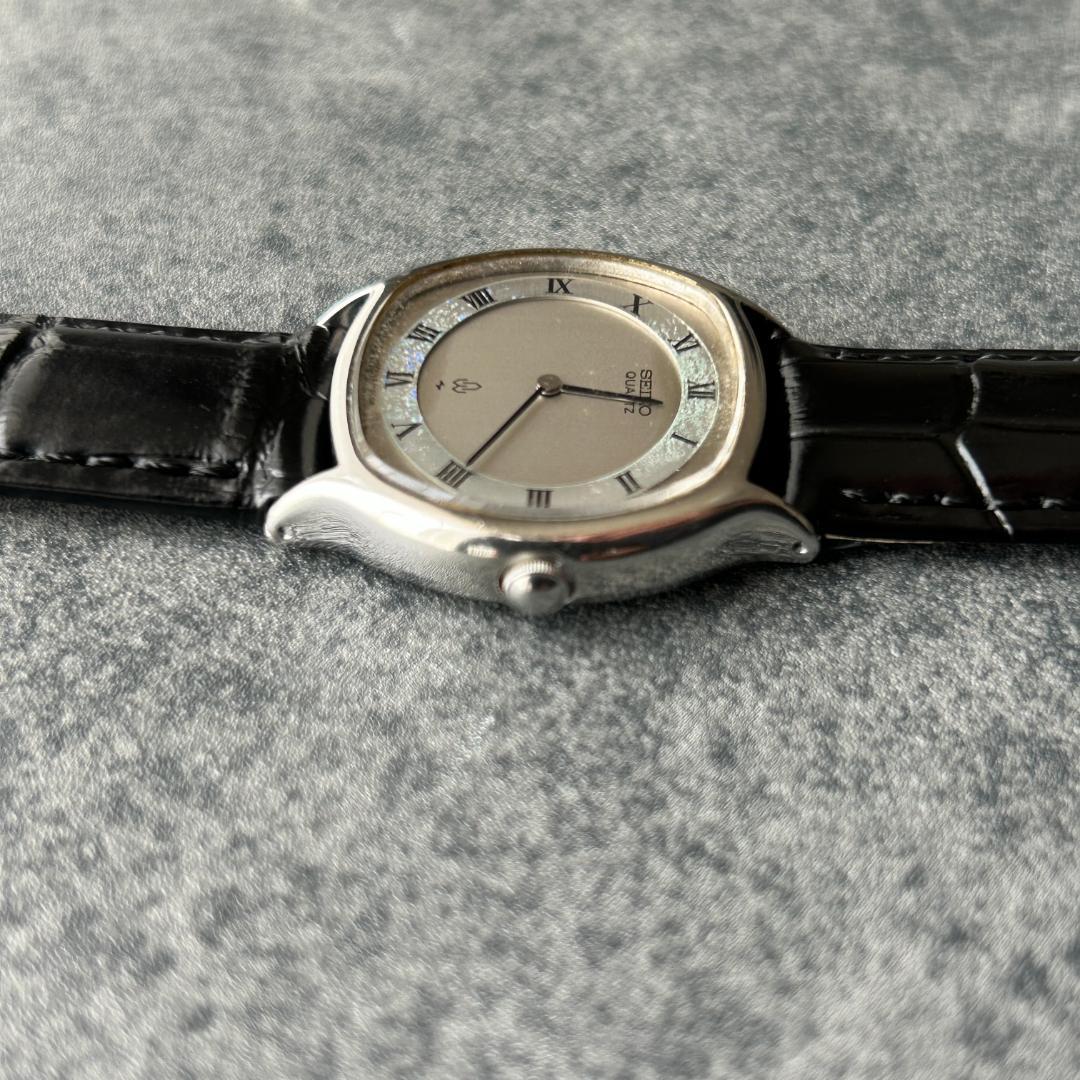 SEIKO 70sSEIKO Roman Silver Quartz Men's Watch — Japanese