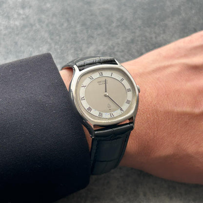 SEIKO 70sSEIKO Roman Silver Quartz Men's Watch — Japanese