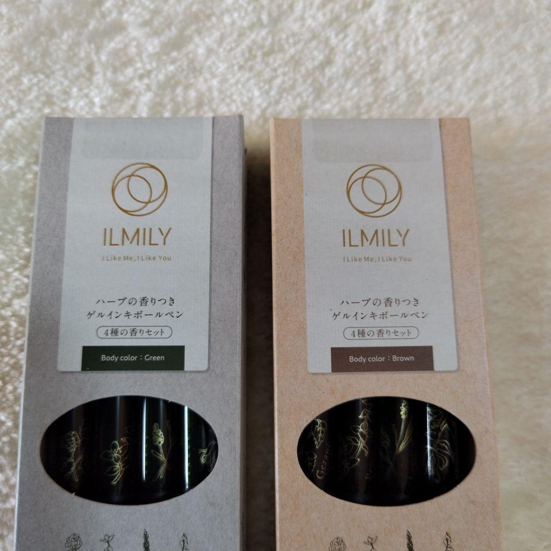 Two boxes of PILOT ILMILY herb scented ballpoint pens with used condition and slight packaging dents