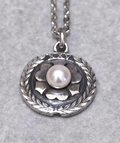 MIKIMOTO Pearl SILVER Necklace C2224 with 40cm length displayed on a white background