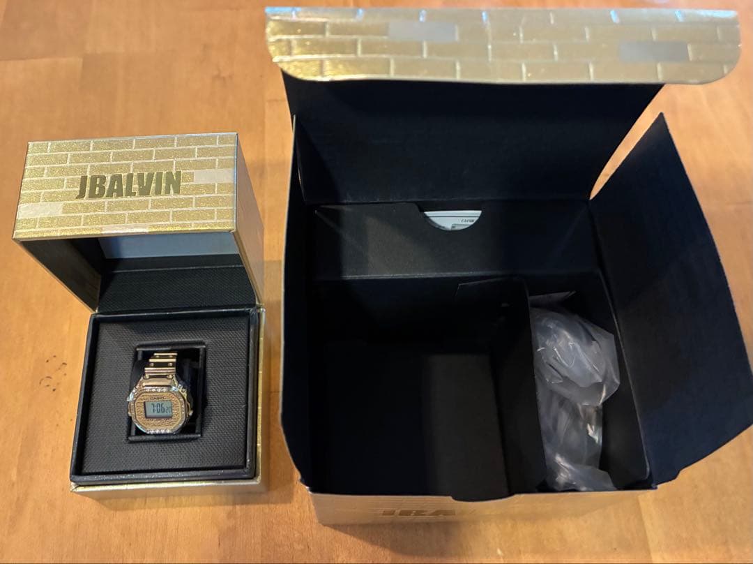 CASIO CRW-001JB-9R Digital Men's Watch — Japanese