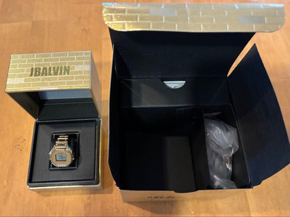 CASIO CRW-001JB-9R Digital Men's Watch — Japanese