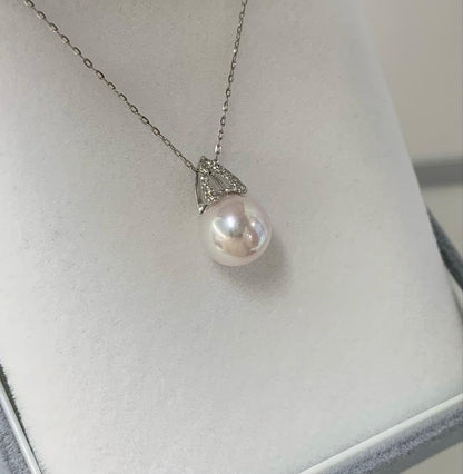 Akoya pearl necklace with 8-8.5mm pearls, 0.05ct diamond, and a 45cm platinum adjustable chain