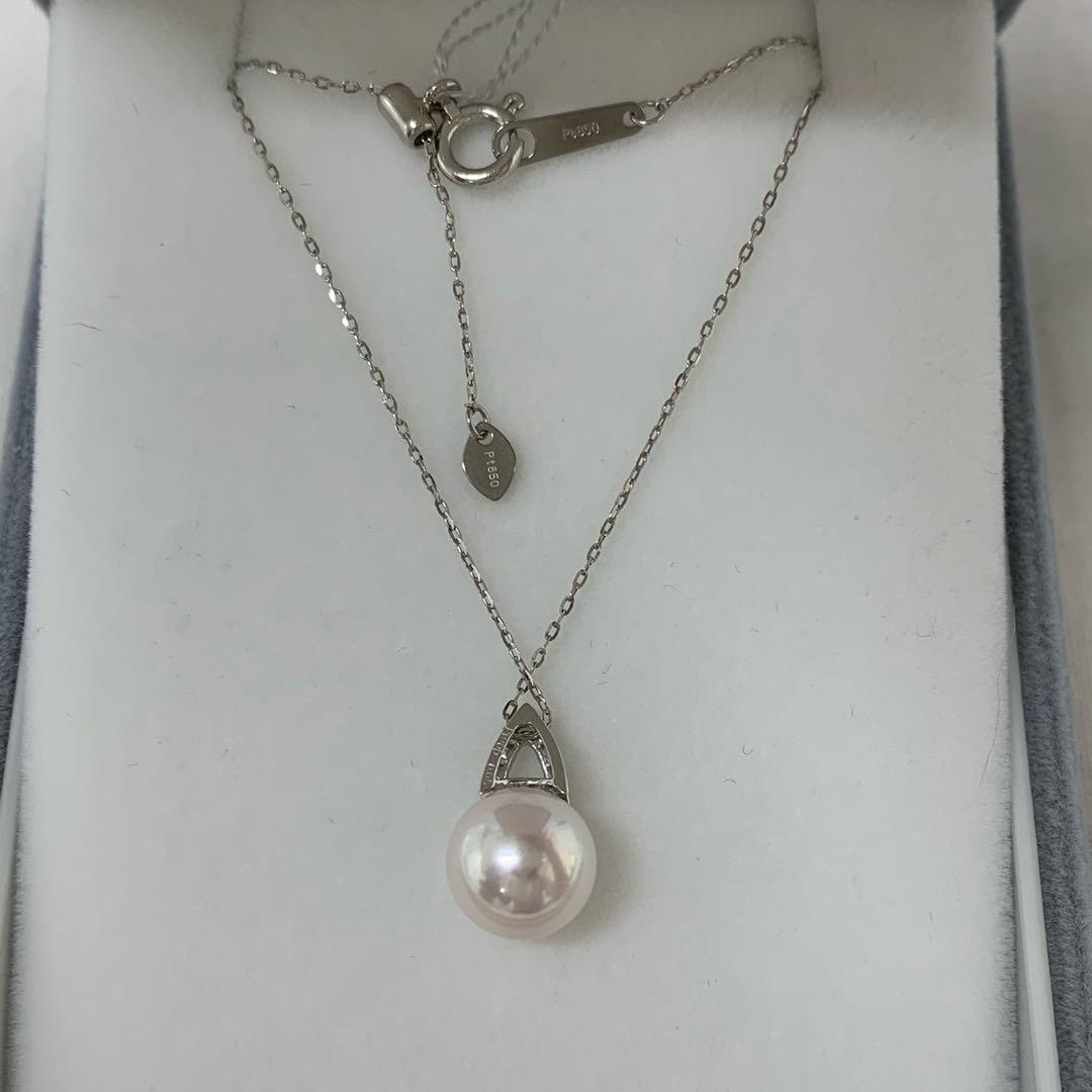 Akoya pearl necklace with 8-8.5mm pearls, 0.05ct diamond, and a 45cm platinum adjustable chain