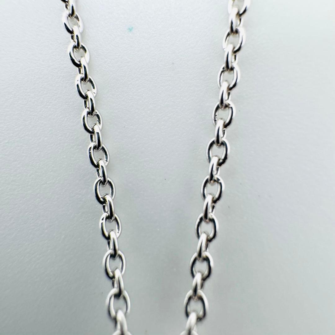 TASAKI Pearl Pendant Necklace in silver with white pearl on a 40cm chain displayed with box