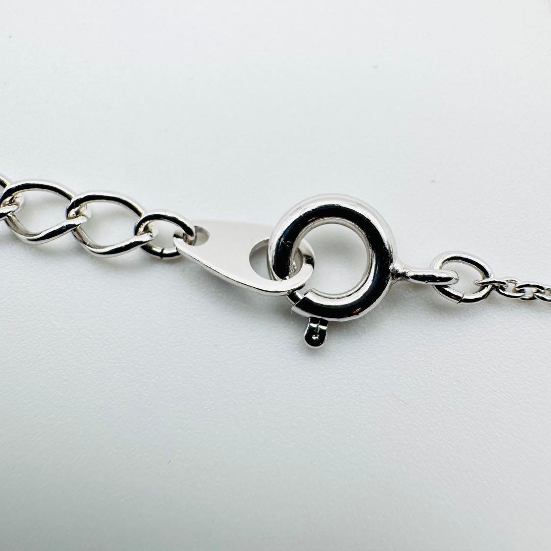 TASAKI Pearl Pendant Necklace in silver with white pearl on a 40cm chain displayed with box