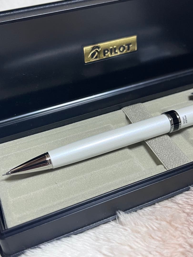 Pilot Granse Susuran 0.5mm mechanical pencil with brass barrel and tip chuck type cap slide design