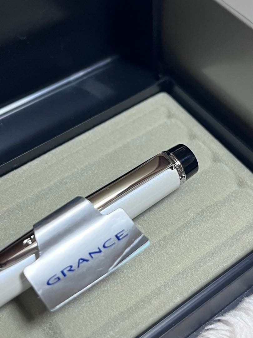 Pilot Granse Susuran 0.5mm mechanical pencil with brass barrel and tip chuck type cap slide design