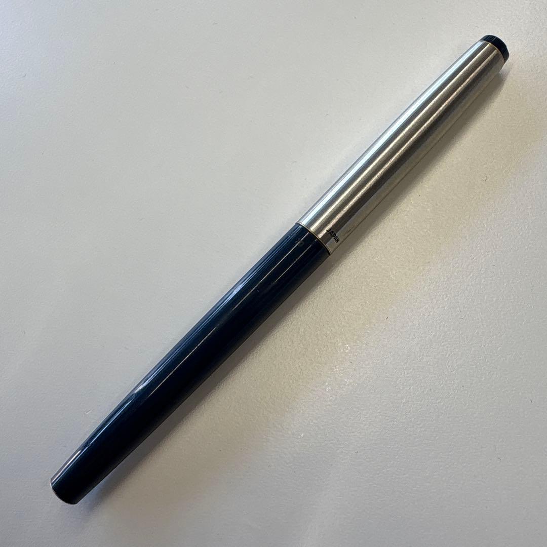 Pilot Fountain Pen model 14K585 with 14K gold nib and sleek black barrel