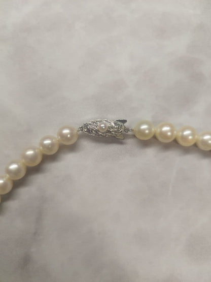 TASAKI pearl necklace featuring 7.5mm pearls on a 38cm length strand