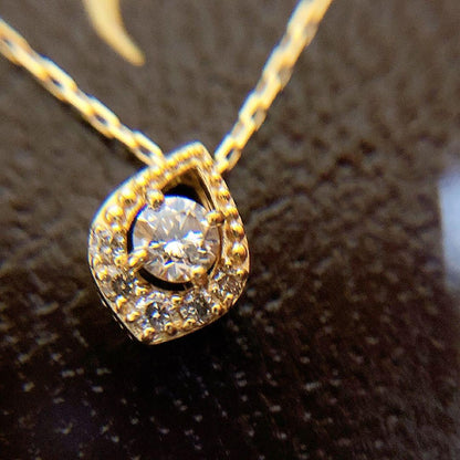 agete K18 0.10ct yellow gold necklace with night sky moon-like diamond melee center stone